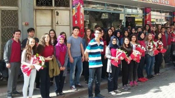 Karacabey Anadolu Lisesinden Şehit Annelerine Ziyaret