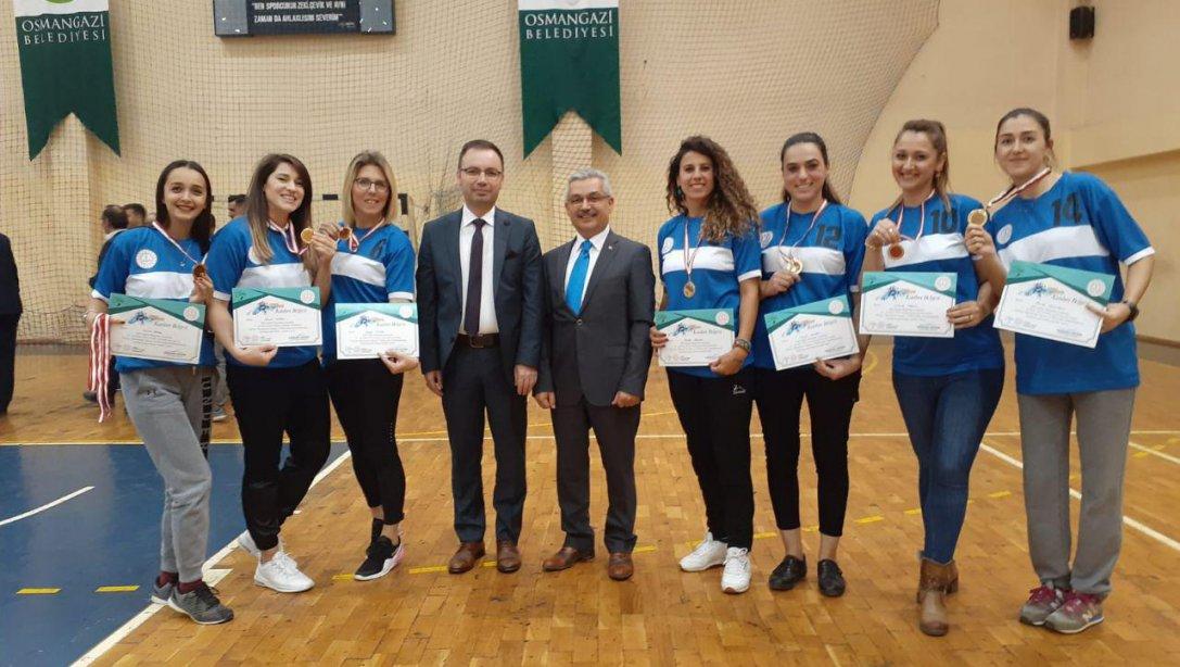 Karacabey Voleybol Bayanlarda Bursa Şampiyonu