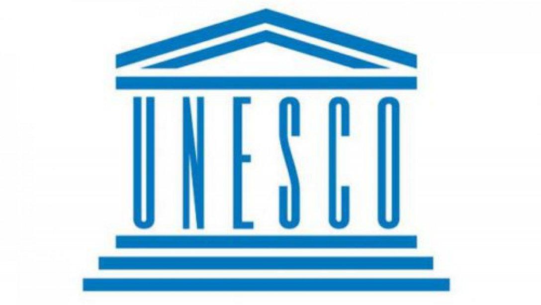 Atatürk İlkokulu UNESCO Çocuk Kulübü Üyesi