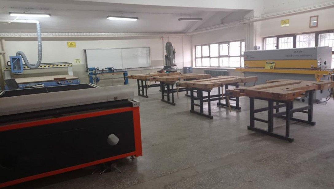 Karacabey Mesleki ve Teknik Anadolu Lisesi Üretiyor