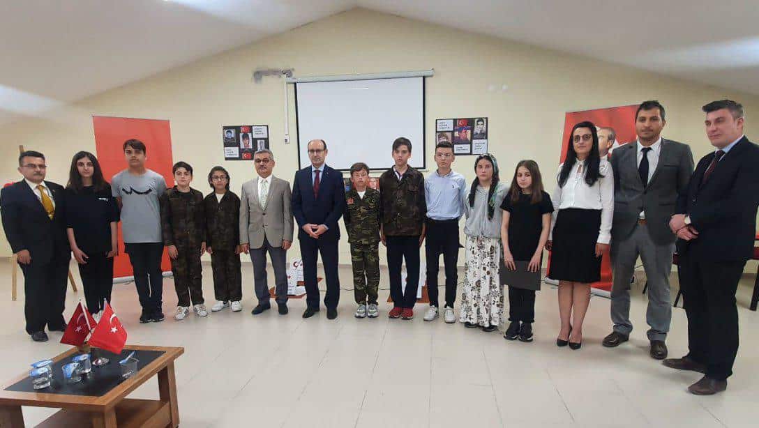 Adnan Menderes Ortaokulu'ndan Şehidimiz Ahmet DEMİRKURT'a Vefa